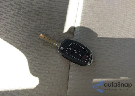 2017 Hyundai Santa Fe Sport 2.4L из США, поврежденный, VIN 5NMZUDLB7HH006616